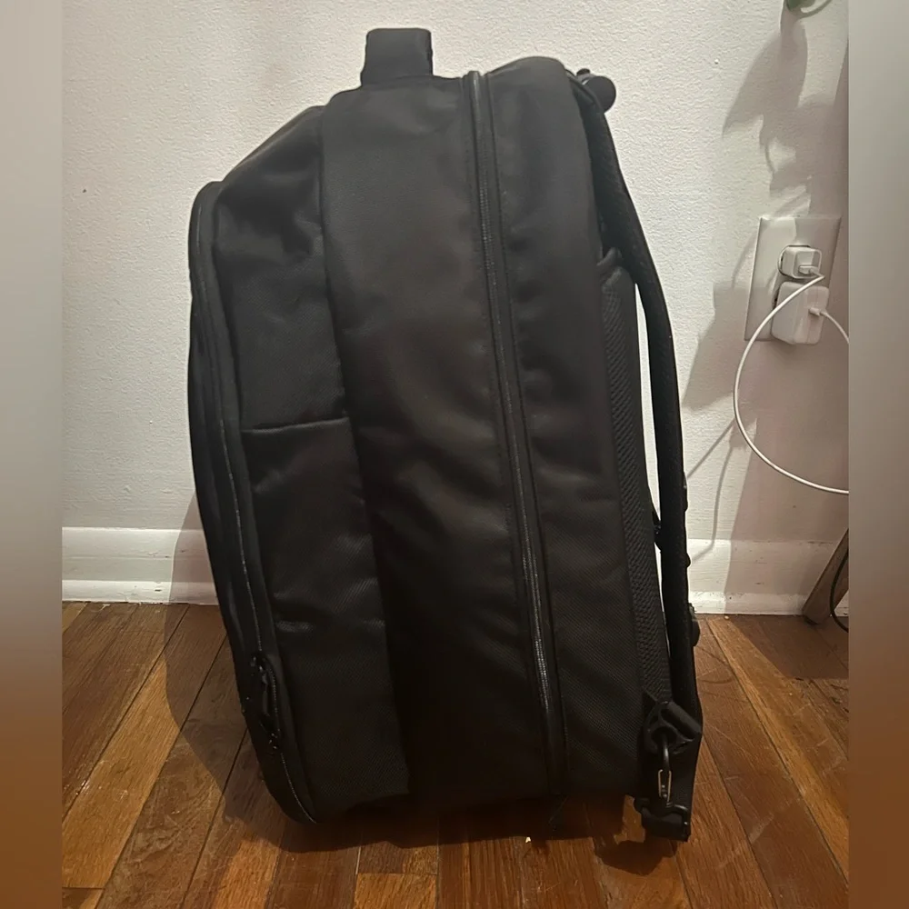 Travel Suitcase - Picture 3 of 5